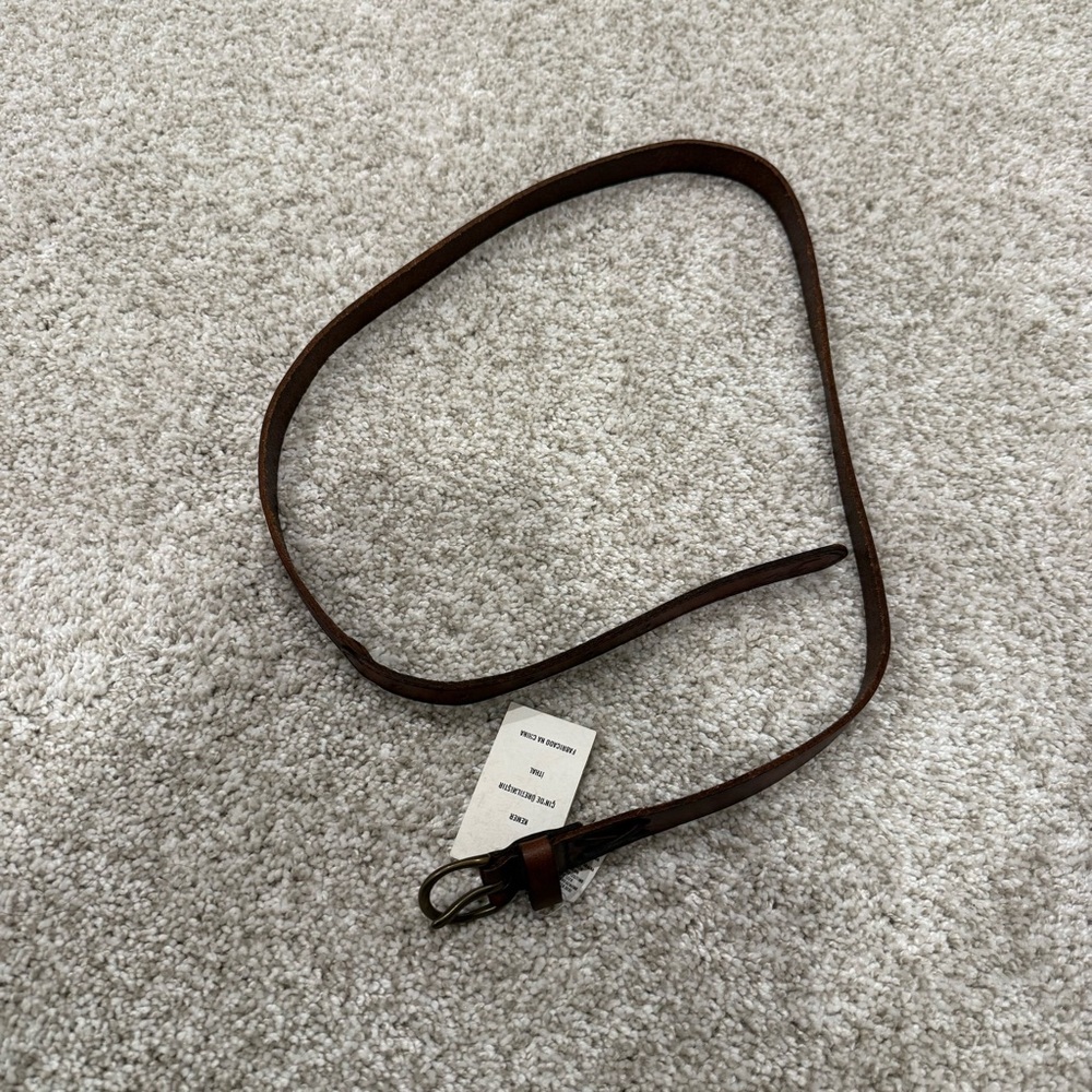 Hollister Thin Brown Leather M/L Belt